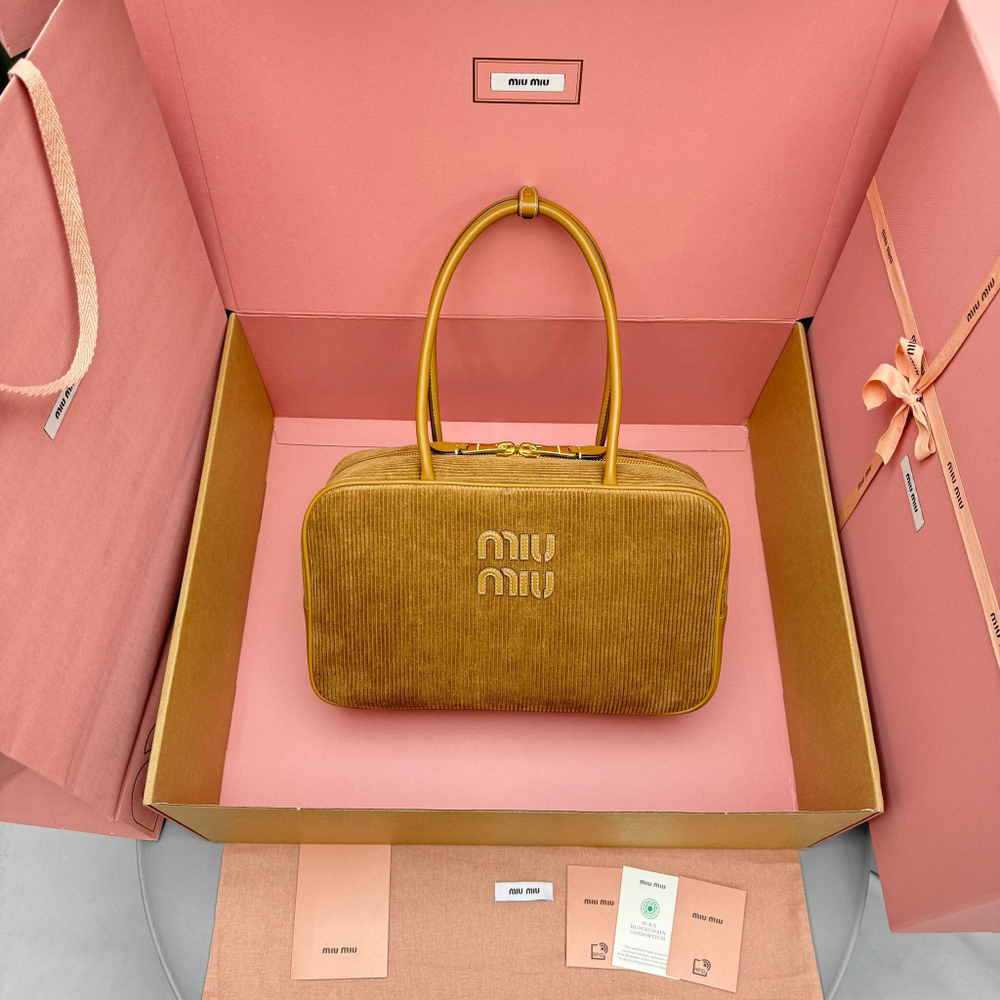Miu Miu Beau Large Bag 34 cm