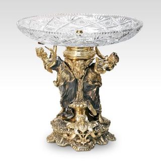 ВАЗЫ, КУБКИ, ЧАШИ И БЛЮДА