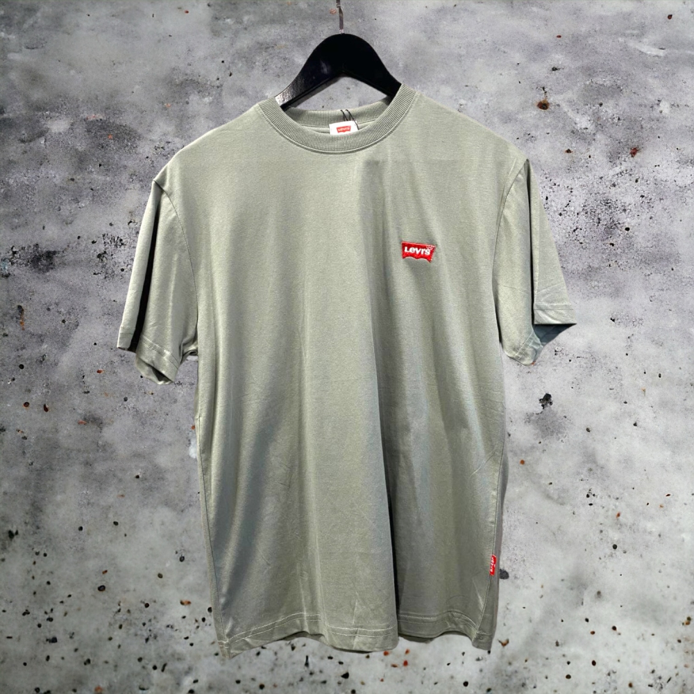 Футболка Levi's #2 • Оливковый