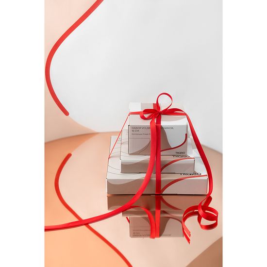 Набор из двух тарелок бежевого цвета с авторским принтом из коллекции freak fruit, 27см