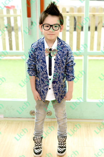 Жакет с пестрым растительным принтом