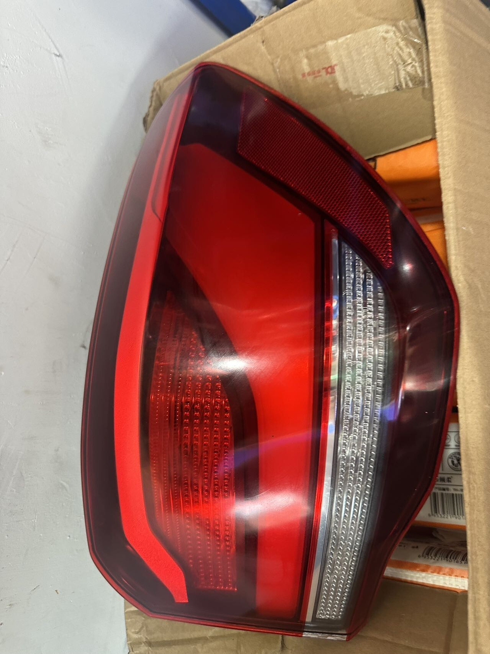 Задний фонарь (левый/правый) BMW X1 F49 2019-2022, оригинал