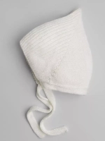 Чепчик для девочки вязаный на завязках на осень