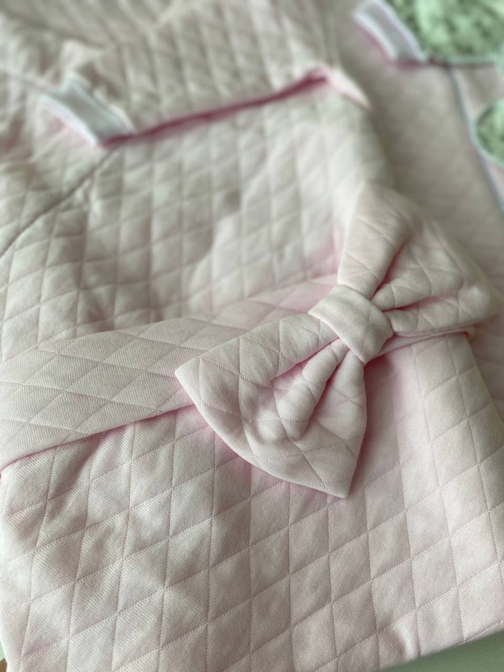 Комплект на выписку "Малышки" (7 пр.) - лето (плед,комб.-мол, комб-кн,шап. с отв, шап.,цап.,бант (Цвет: Розовый)