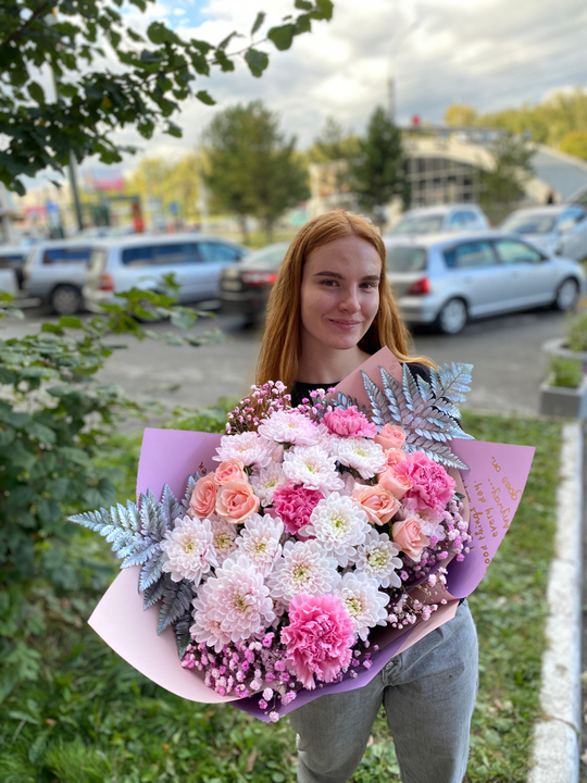 Букет цветов Ягодный зефир S