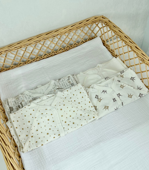 Комплект комбинезонов 4 шт ( с дефектом )