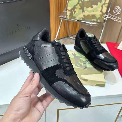 Кроссовки Valentino