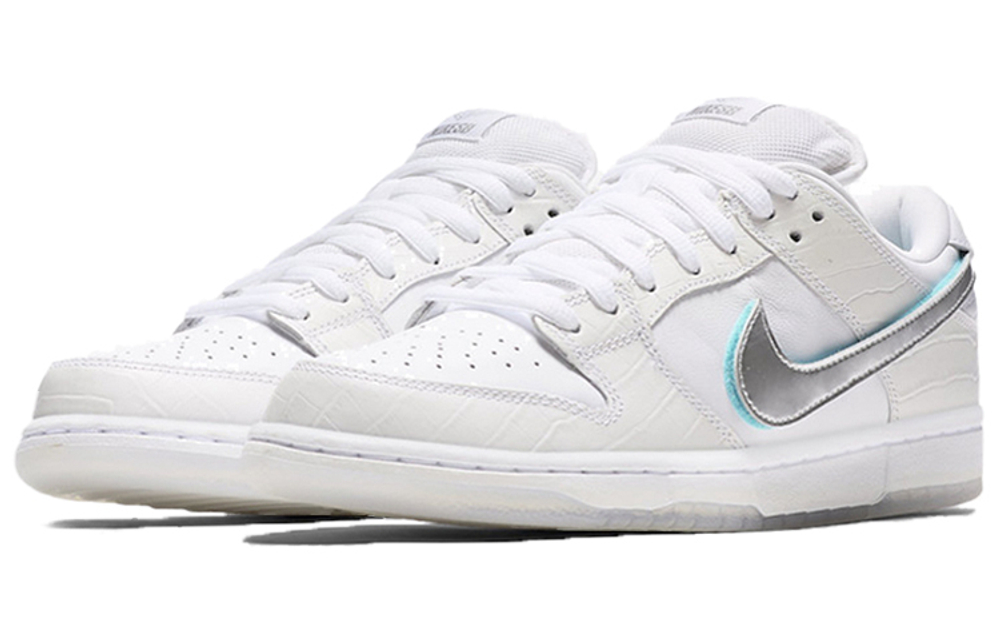 Nike Dunk Sb White Diamond Hyper Sneakers