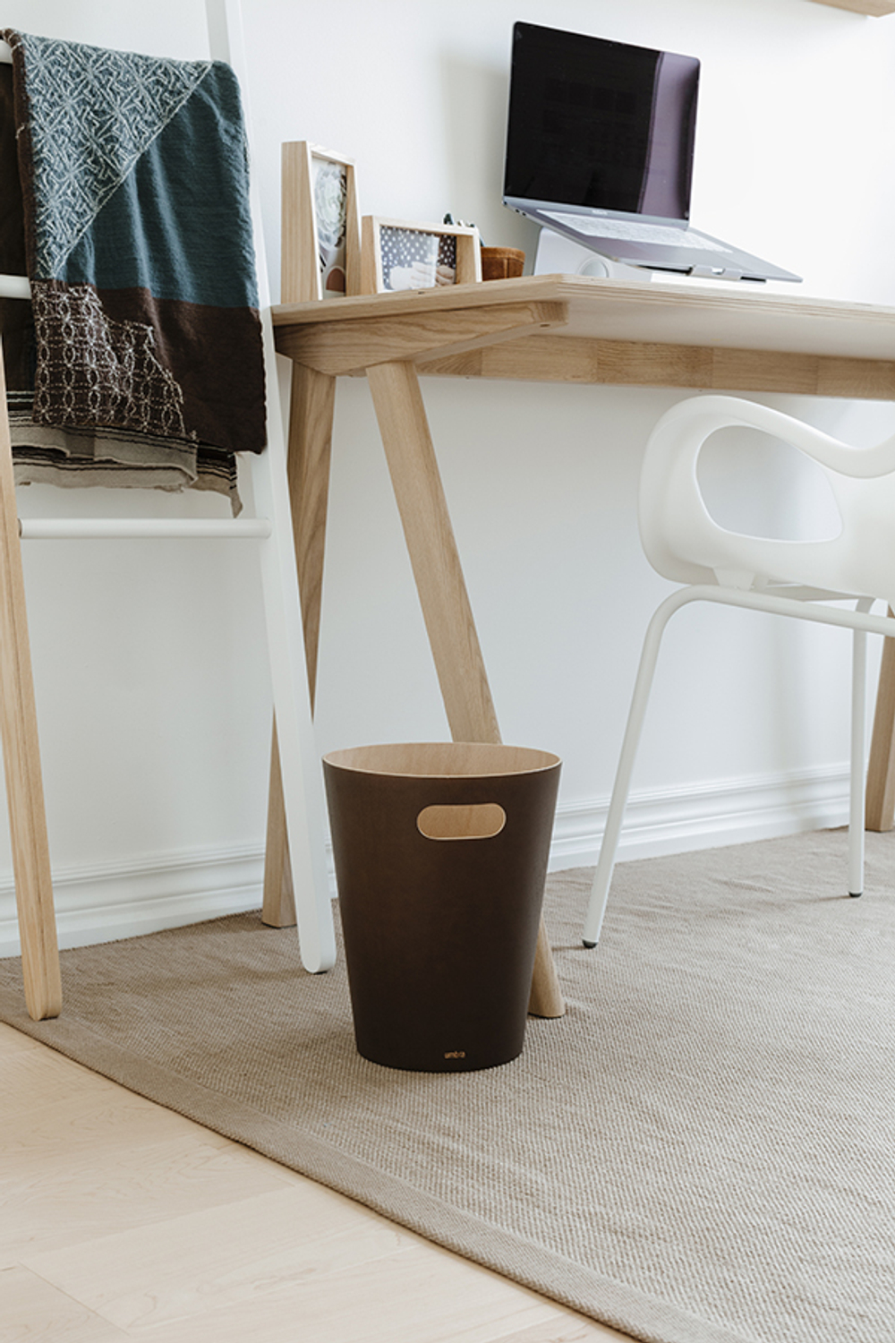 Корзина для мусора Woodrow эспрессо, Umbra