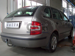 Фаркоп оцинкованный Galia S082A для Skoda Fabia седан/универсал 2000-2014(паспорт и сертификат в комплекте)(без электрики)