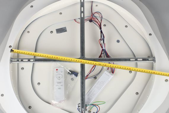 Потолочная светодиодная люстра Omnilux Azzano OML-07407-304