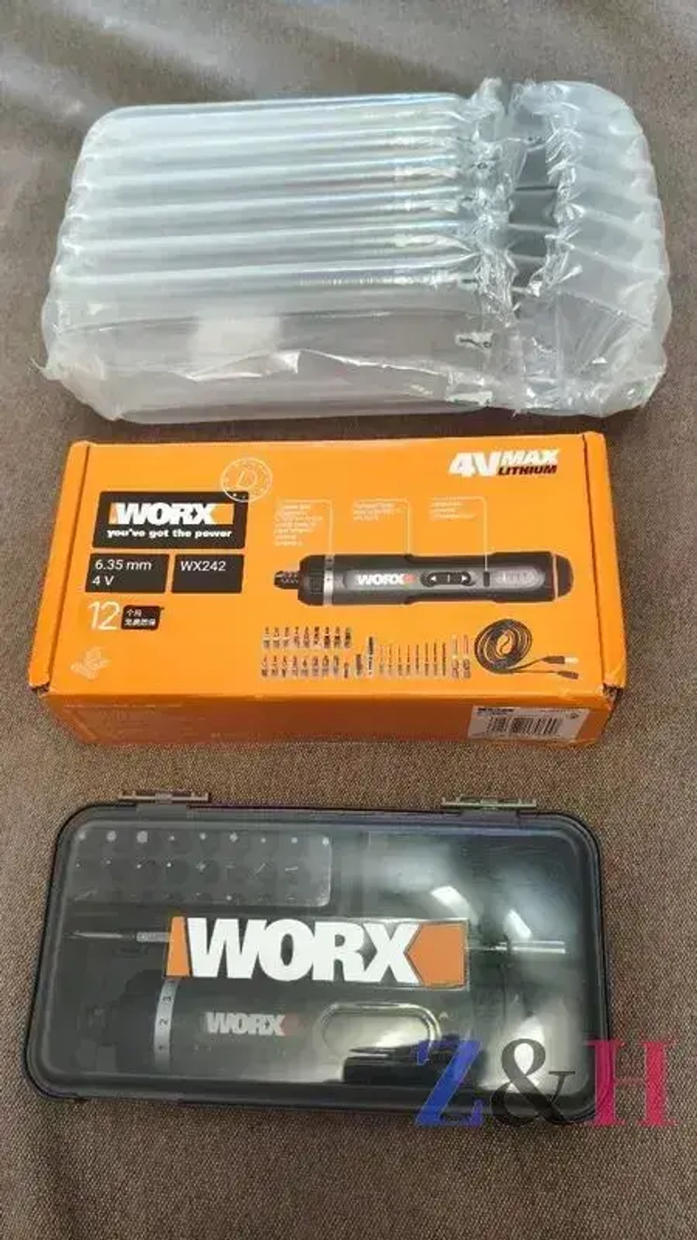 WORX WX242 Аккумуляторная отвертка 4В, 5 Нм, 2 Ач, с механическим ограничением момента