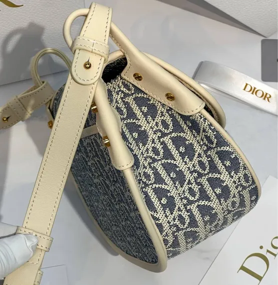 Сумка Dior Medium 30 Montaigne Satchel Bag