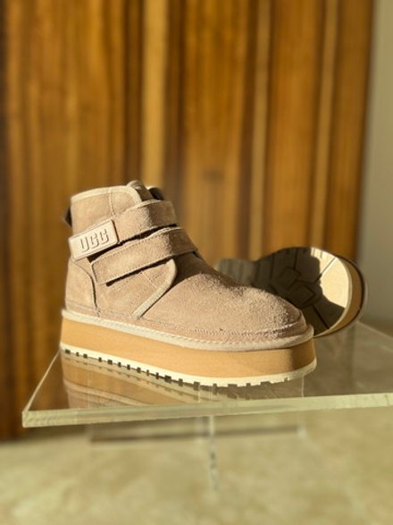 Ботинки угги натуральные