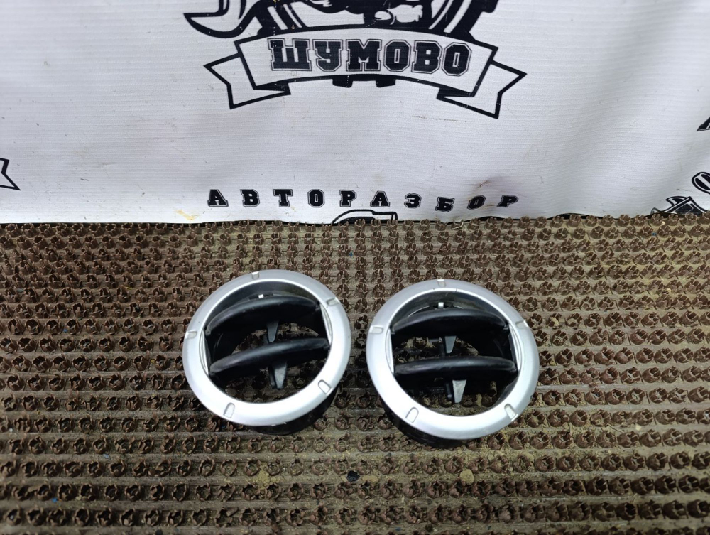 Воздуховод Renault Logan, I (2004 2009) 2009 с пробегом