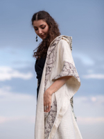 Накидка с капюшоном и орнаментом Аяуаска