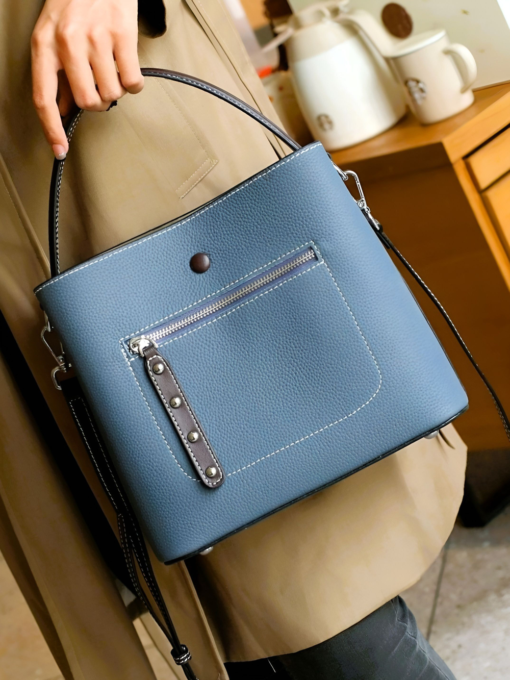 женская сумка на плечо из натуральной кожи