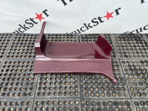 Накладка корпуса подножек правая