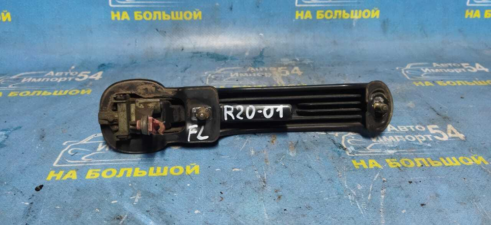 Ручка двери передней левой внешняя NISSAN TERRANO 1993