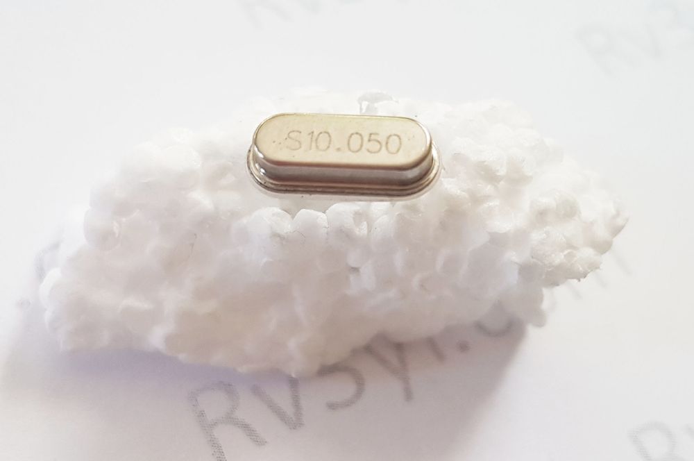 Кварц 10,050 МГц  лодочка (HC49S)