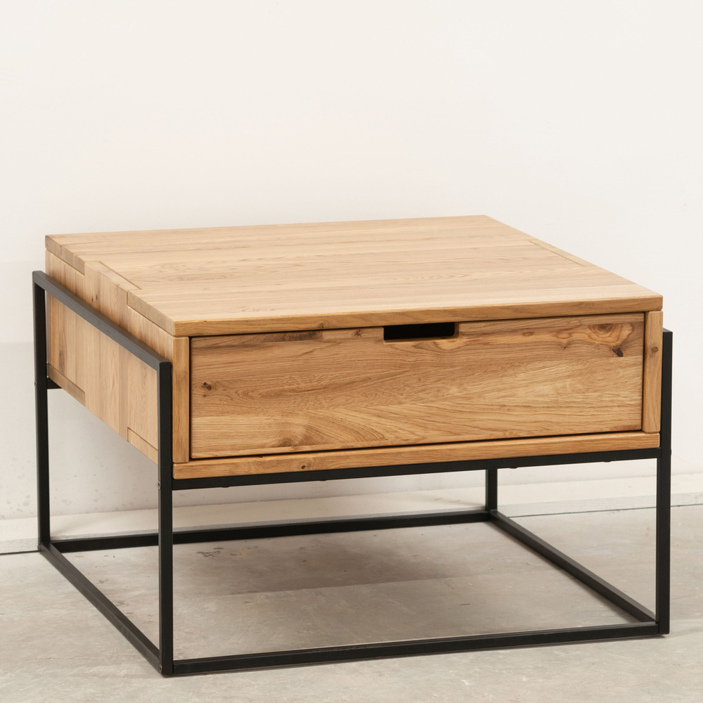 Журнальный столик 65х65 см G+K с ящиком из массива дикого дуба в стиле лофт