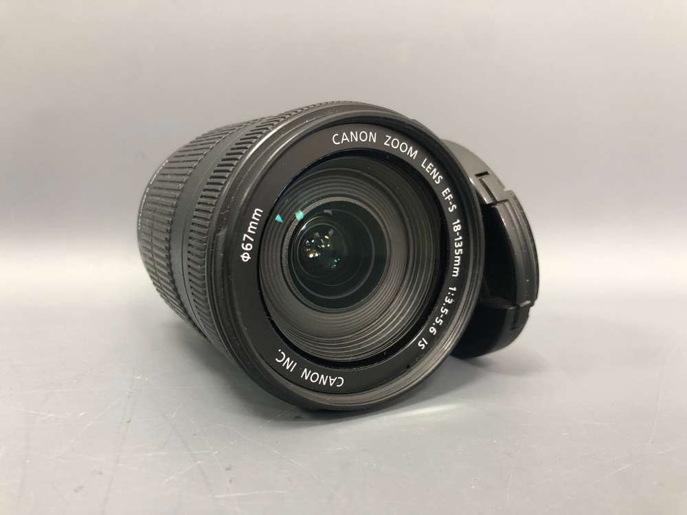 Canon EF-S 18-135mm 3.5-5.6 IS