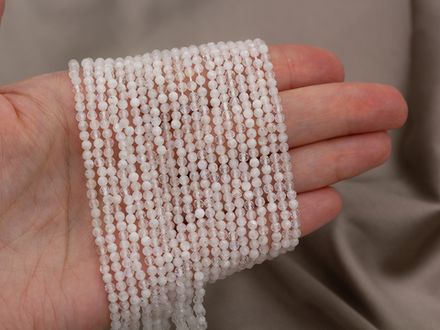 Нить бусин из лунного камня, 3мм, огранка