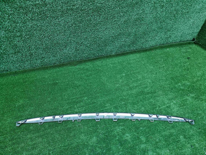 Молдинг переднего бампера Mercedes GLS X167 23-нв