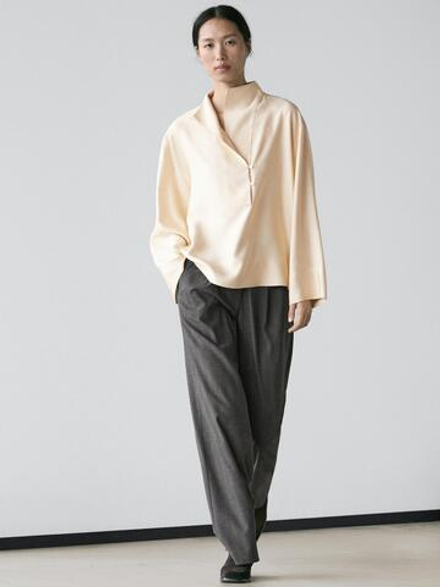 Massimo Dutti Блуза из струящейся ткани с деталью на груди, натуральный/кремовый