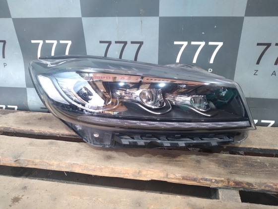 Фара правая LED Kia Sorento 3 Prime (UM) 17-20 Б/У Оригинал 92102C5620