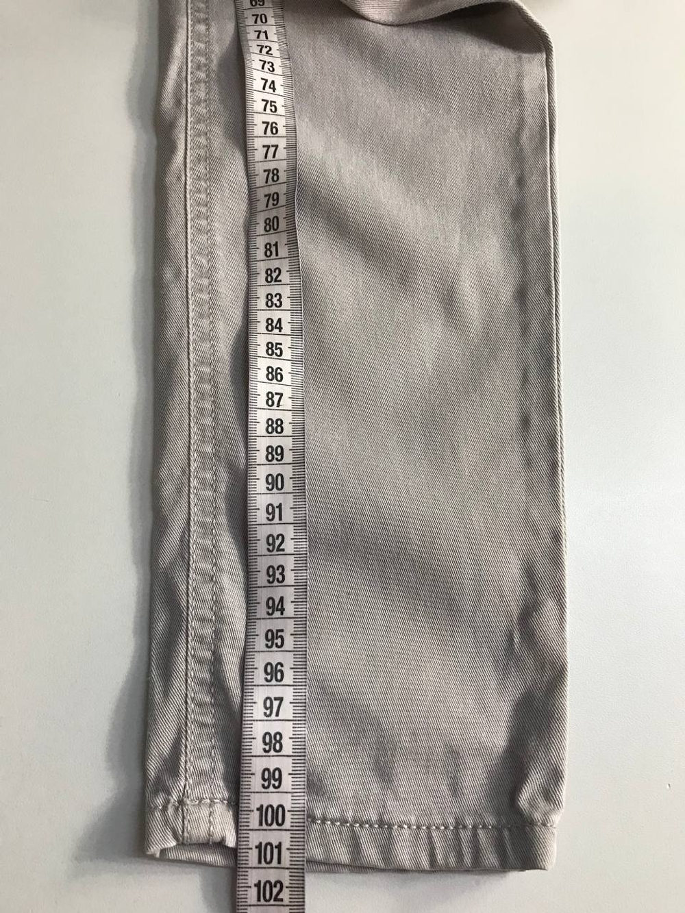 Джинсы Benetton практичные, визуально на 44 размер