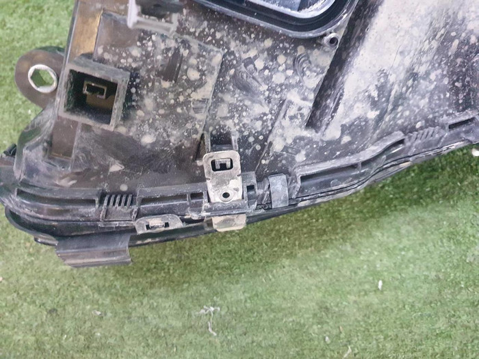 Битая Фара правая Mercedes C w205 (2014-2018) LED