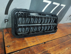 Решетка вентиляционная боковая Hyundai Solaris 2 (HCR) 17-нв Б/У Оригинал 97510H5000