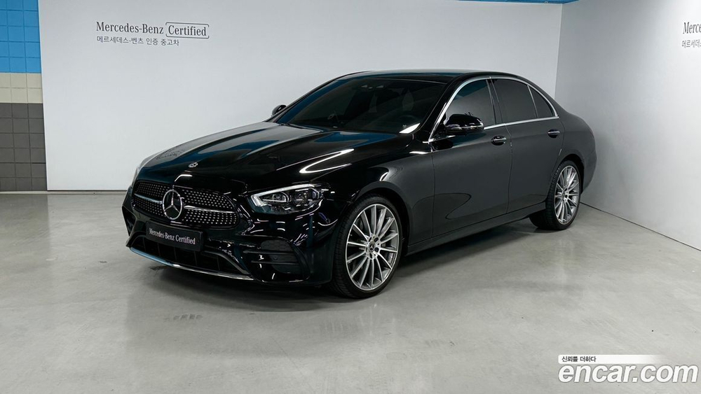 Mercedes-Benz E-Class W213 E350 4MATIC AMG Line (11.2022)