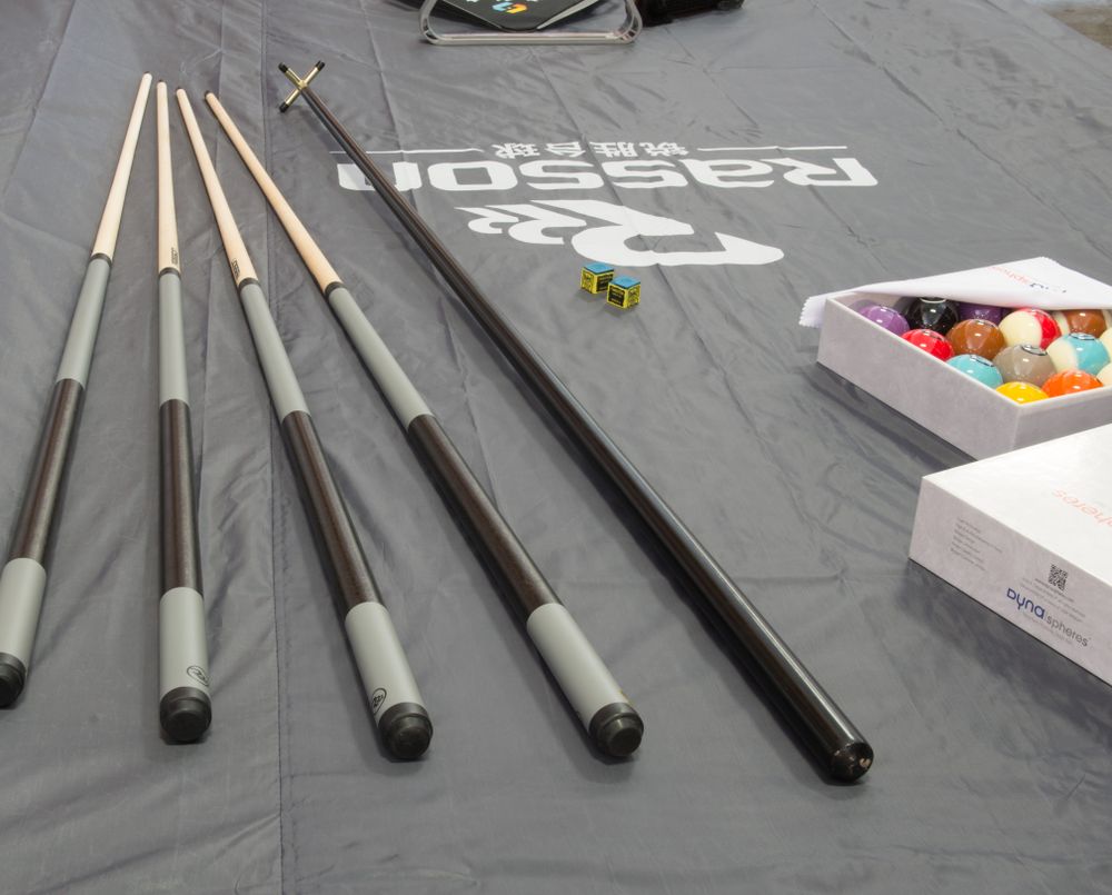 Бильярдный стол для пула "Rasson Acurra" 9 футов (коричневый, сланец 25 мм) в комплекте с плитой, аксессуары и сукно