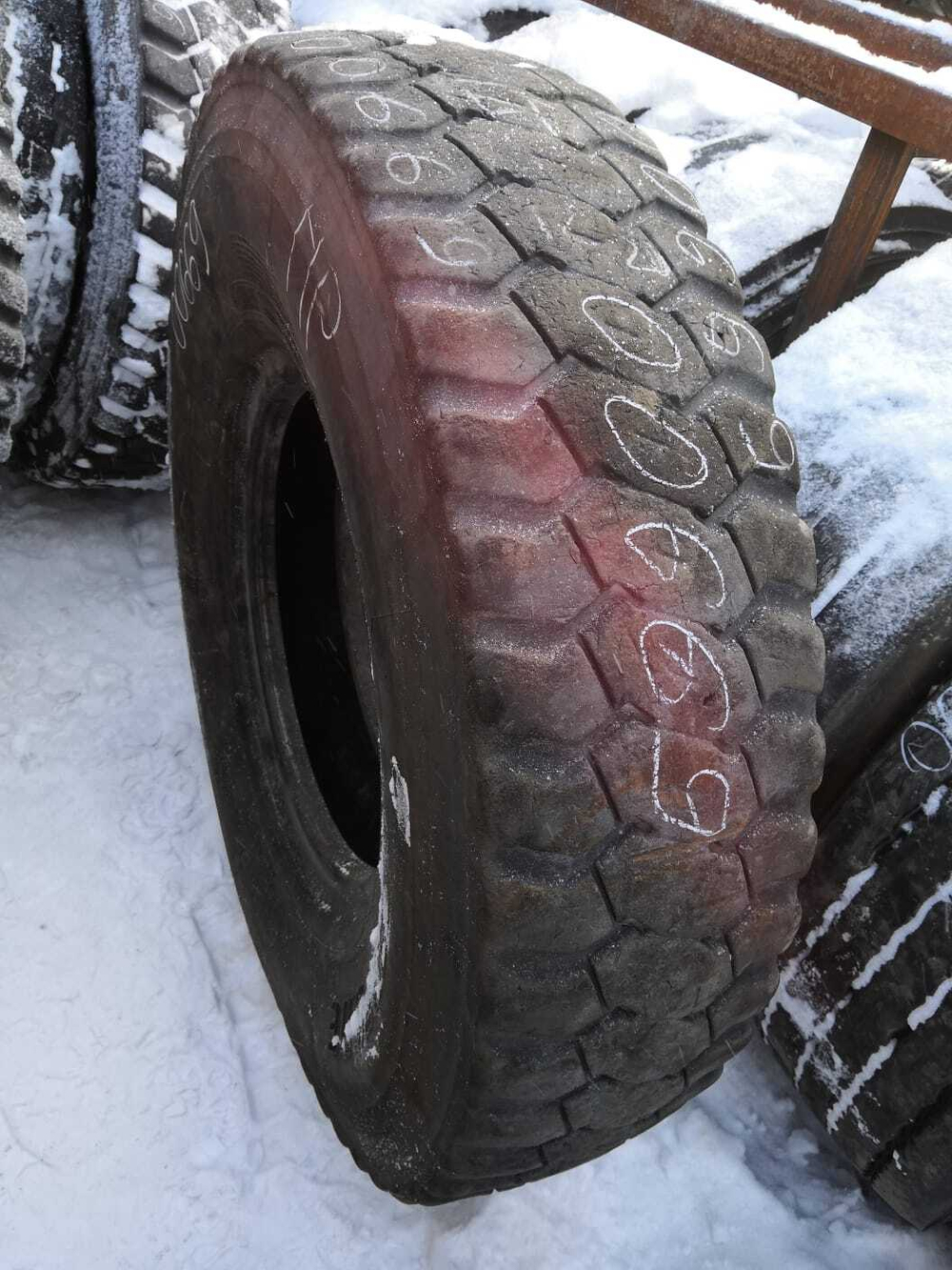 12.00R20 Bridgestone L355 шина б/у