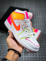 AIR JORDAN 1 MID GS EDGE GLOW WHITE/HYPER CRIMSON/PINK BLAST