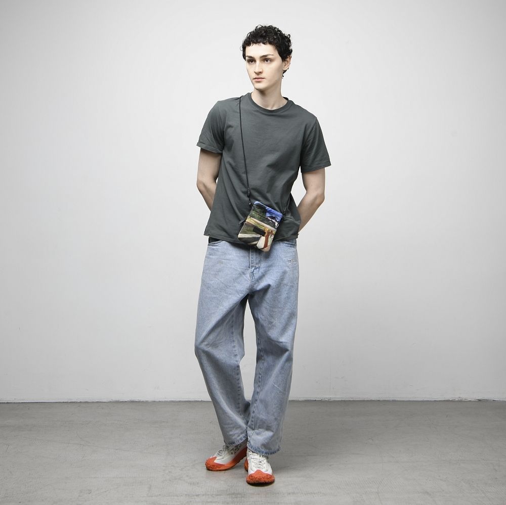 Сумка Good Local Massanger Девушки на мосту (Эдвард Мунк) зеленый