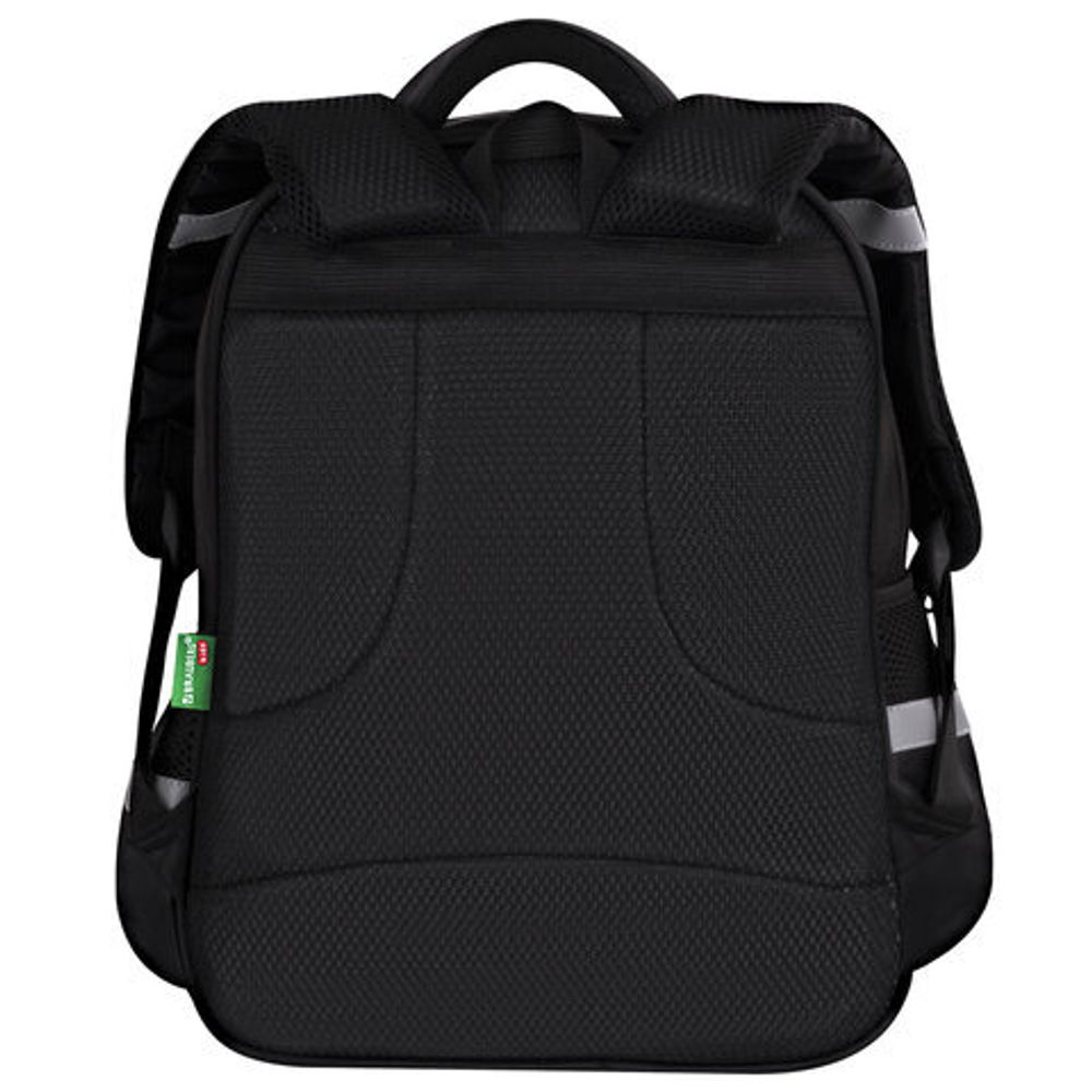 Рюкзак BRAUBERG KIDS MIND с пеналом в комплекте, 2 отделения, "Football", 40х28х18 см, 273178