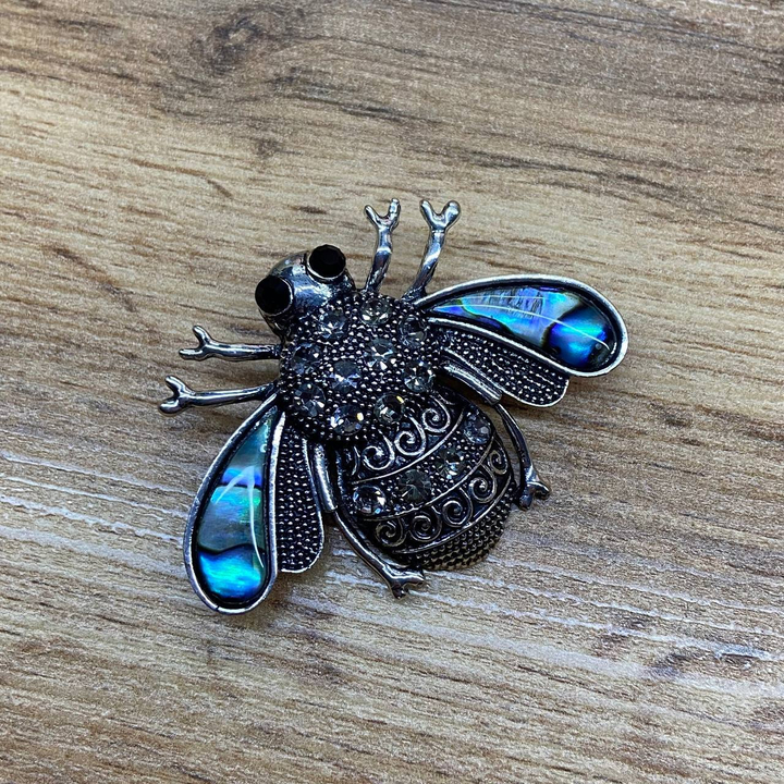 Брошь Пчелка гелиотис стразы металл серебристый