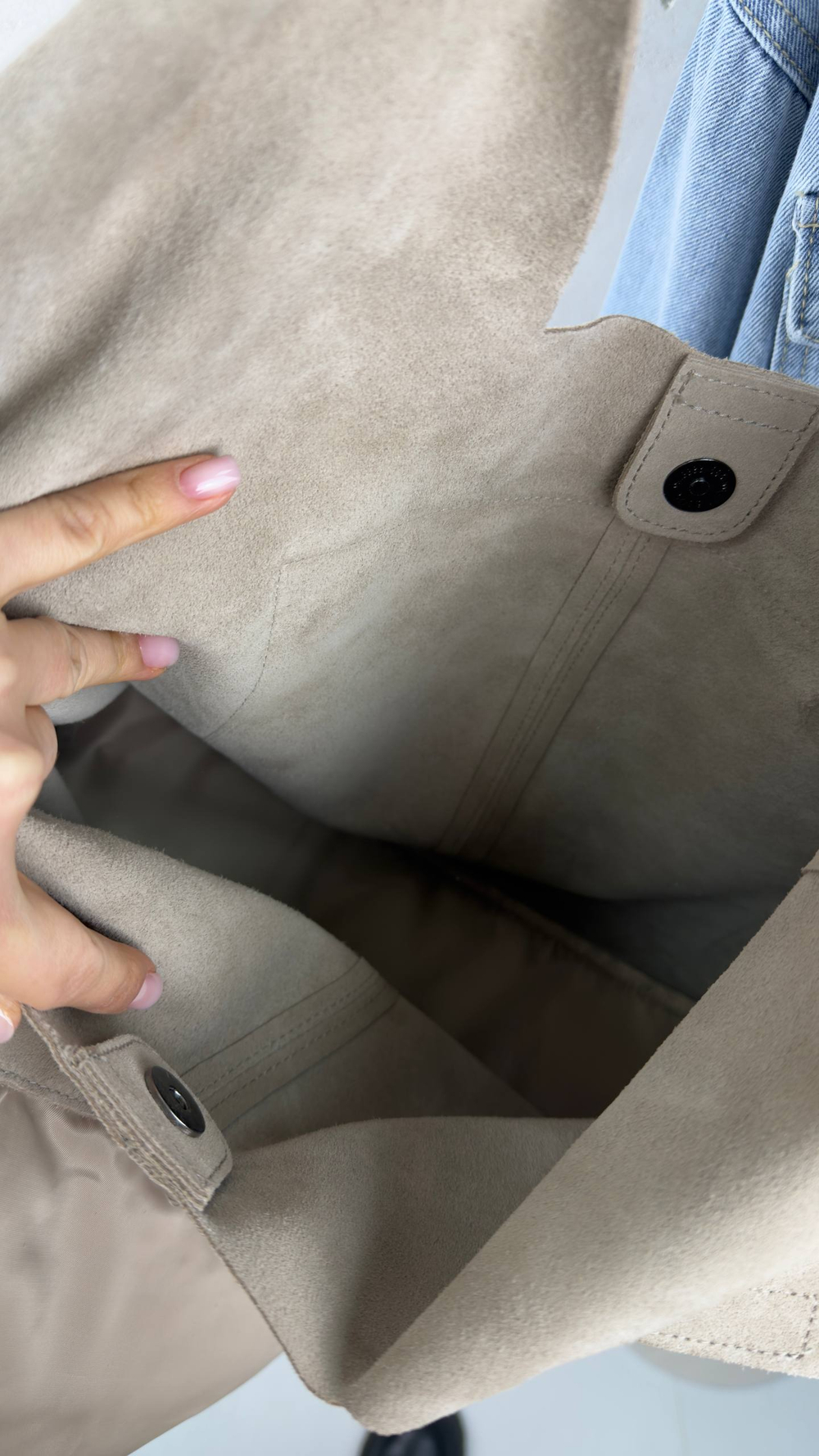 Сумка-мешок женская натуральная замша артикул 610-53 цвет "бежевый"