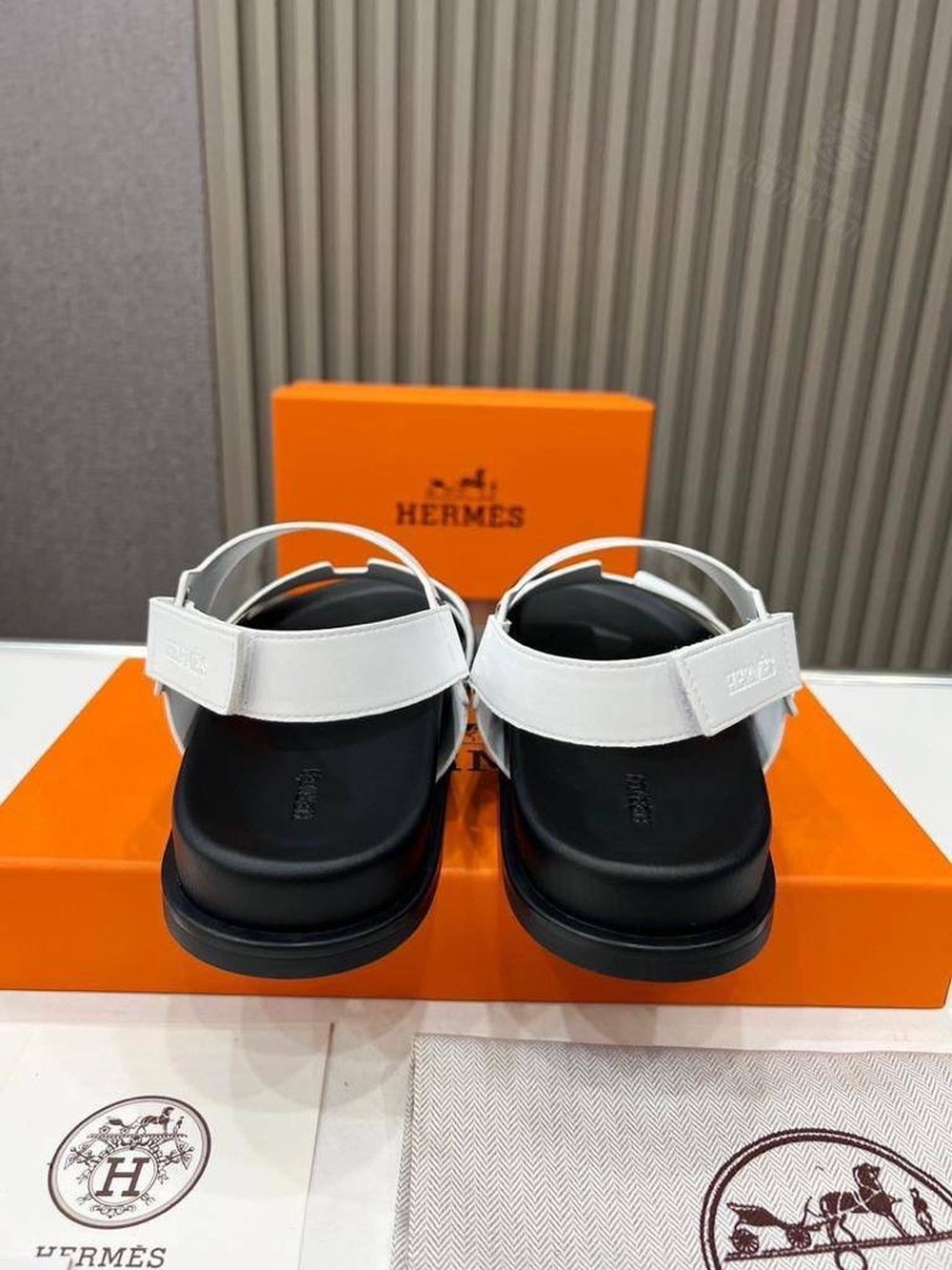 Сандали Hermes
