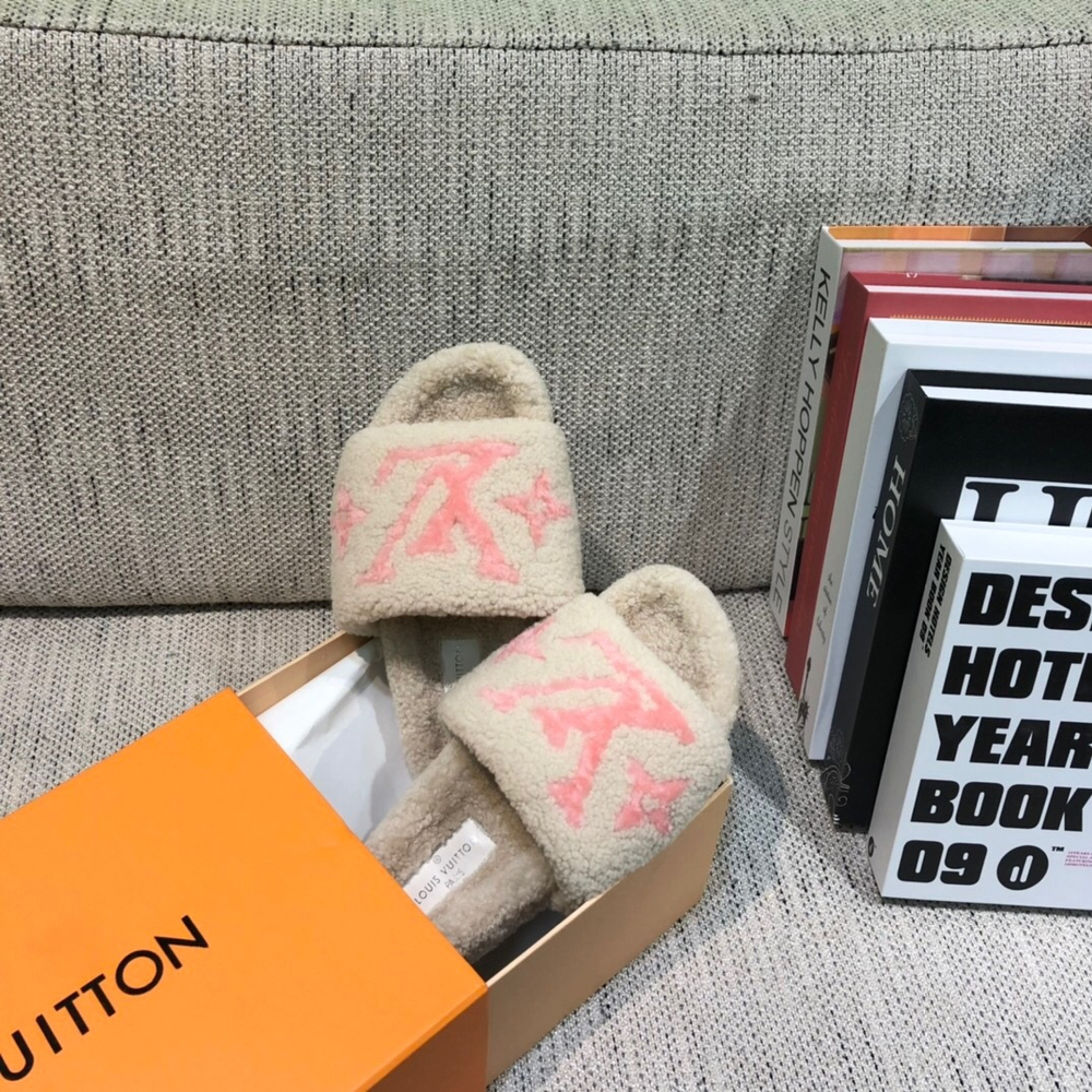 Louis Vuitton Paseo Flat Comfort Mule