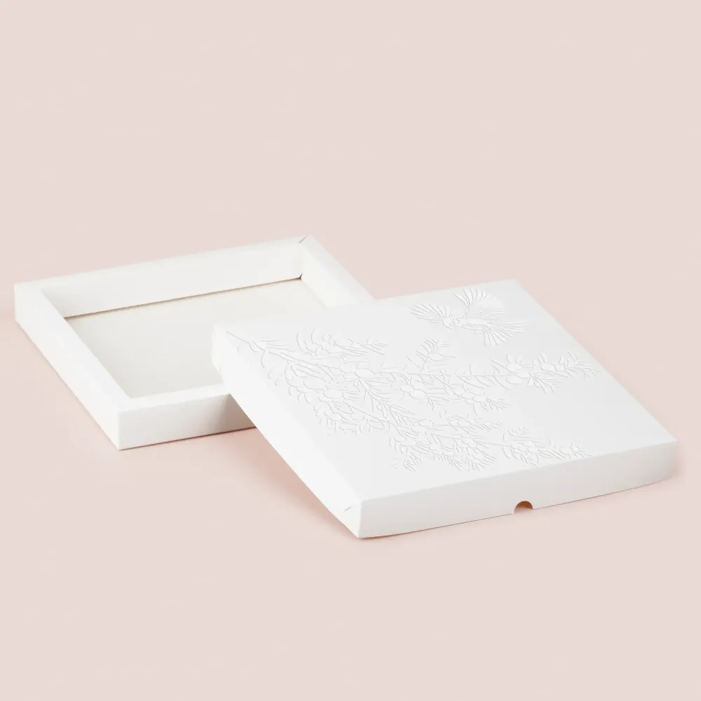 Коробка для пряников с тиснением 243*243*30 мм