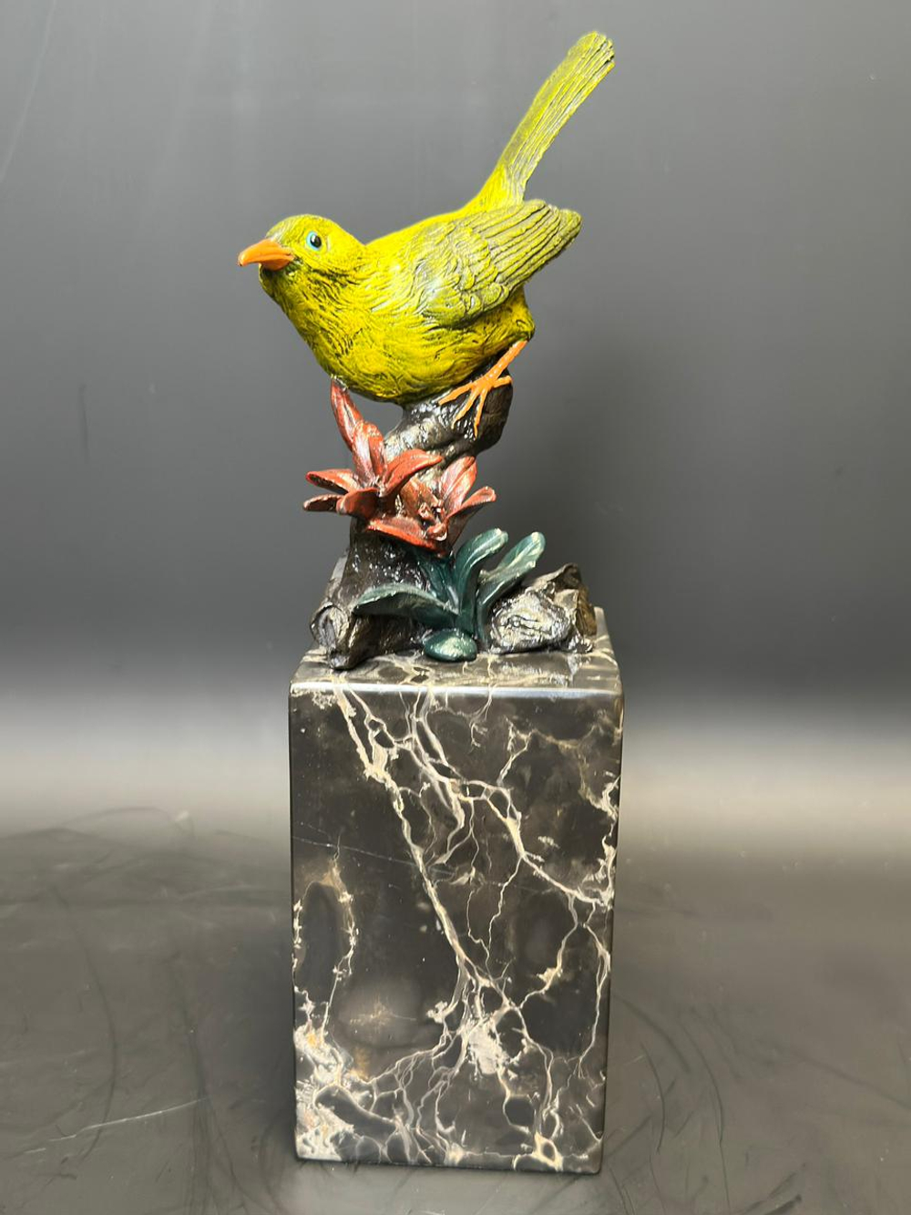 Бронзовая скульптура «Птица на ветке»