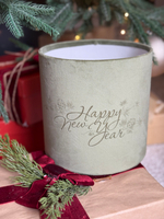 Шляпные коробки в натуральной бархатной ткани с принтом к Новому Году.