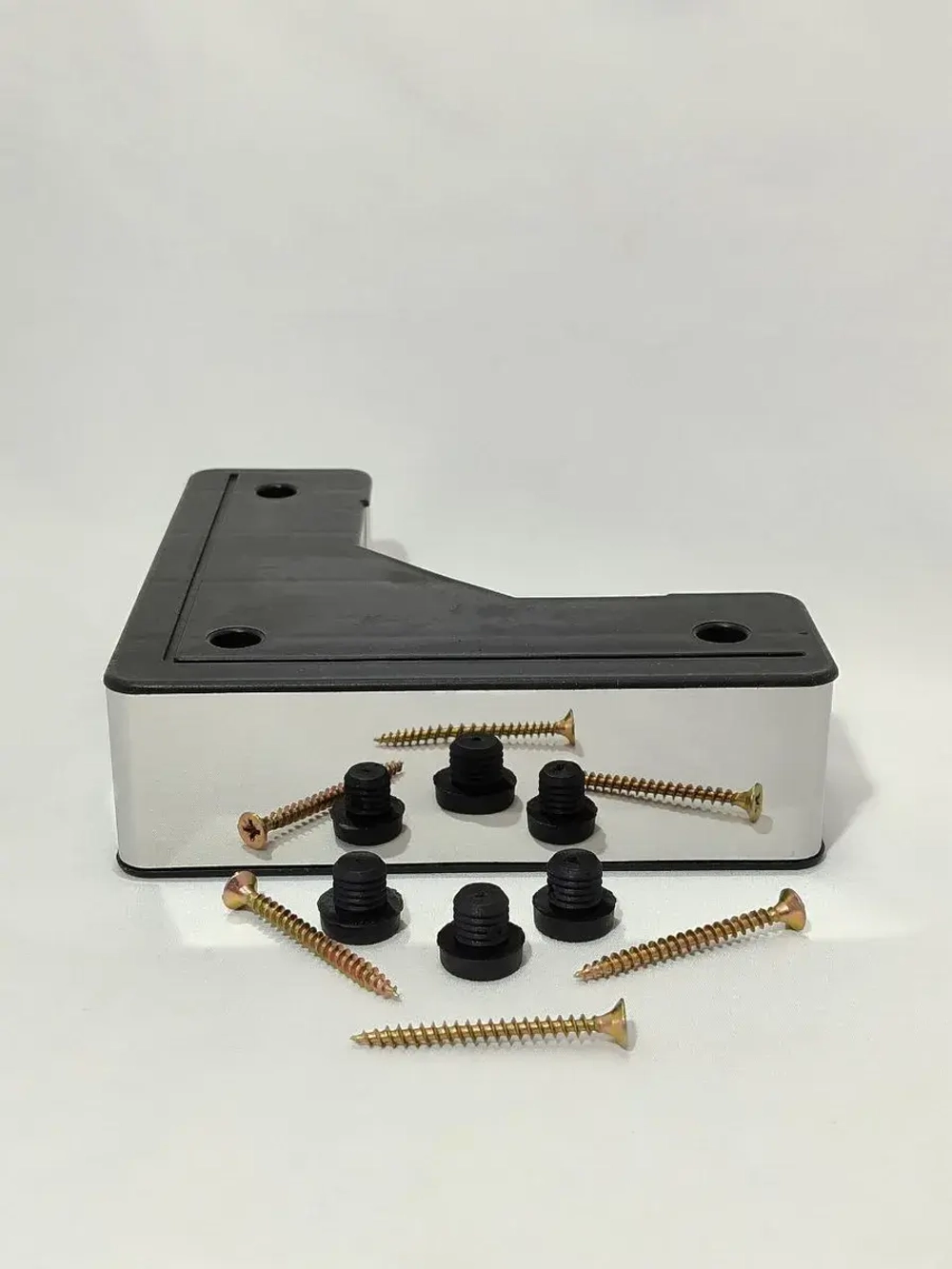 Мебельные ножки пластиковые для дивана шкафа и тумбочки