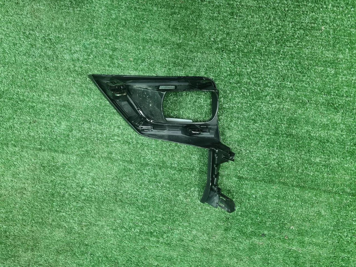 Накладка ПТФ правая Toyota LC Prado 150 (17-20)