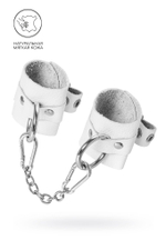 Наручники Pecado 2192 – белые кожаные, мягкие, с люверсами