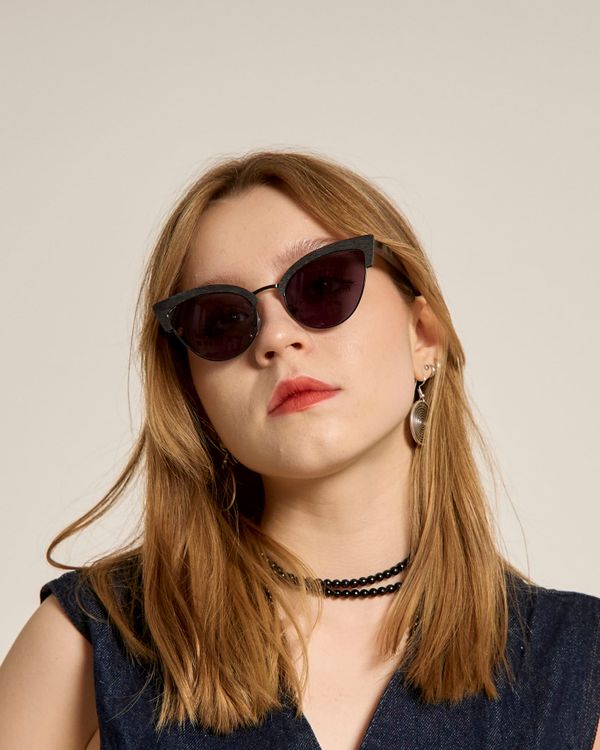 Очки солнцезащитные Spunky Marta 7 Black wood. dark grey lens - фото 2